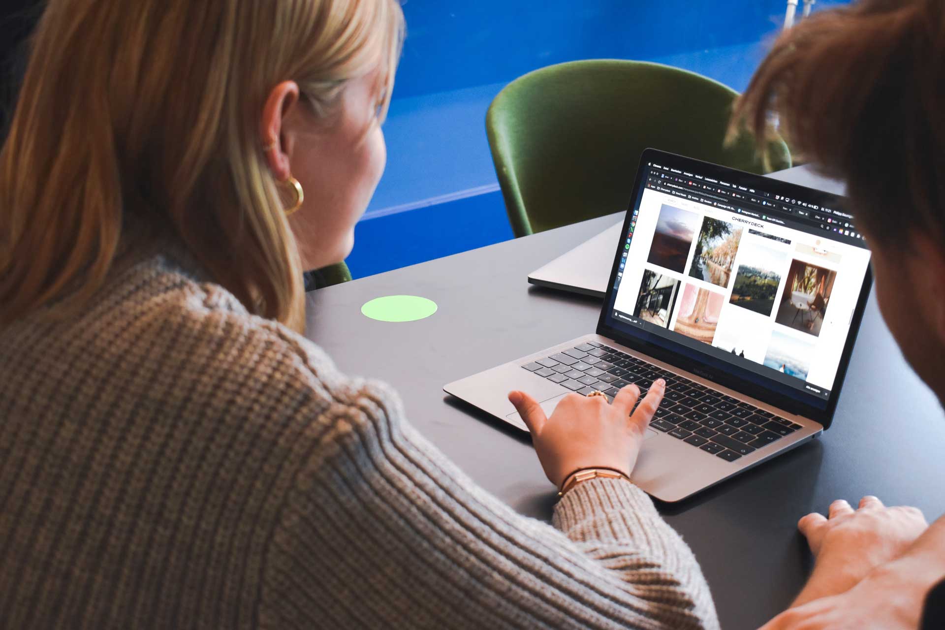 A woman working on laptop