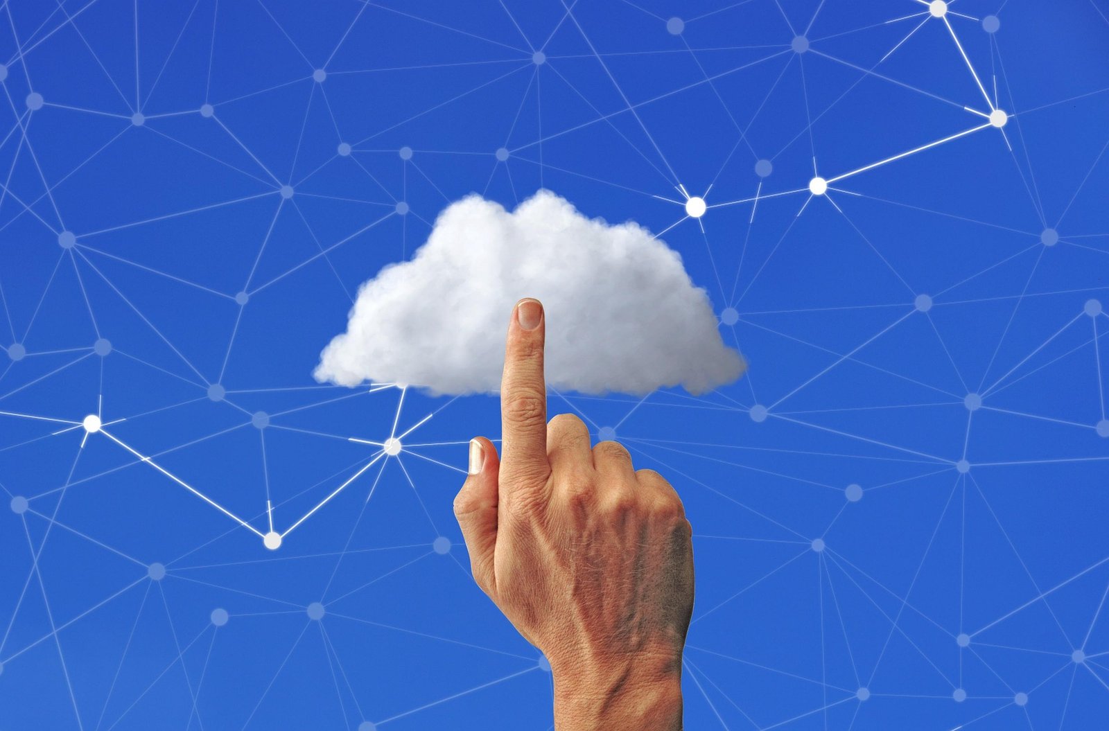 cloud infrastructure diagram showing B2B SaaS business model hosting